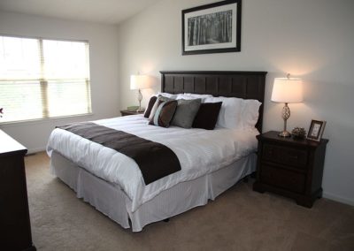 Heritage Pointe 2 Bedroom Buckingham Master Bedroom with Vaulted Ceiling in Chalfont, PA